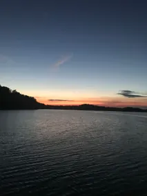 Lake house on 2.5 Acres with public boat launch - Image 2