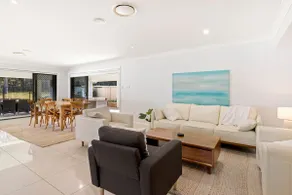 Coastal Retreat - Pet Friendly with Fire Pit - Image 4