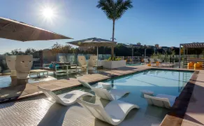 Modern 2BR Oasis w/ Pool & Gym - Image 2