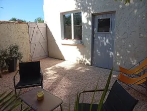 Air-conditioned accommodation, private terrace + garage - Image 2