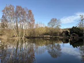 Charming cottage on a private pond - Image 3