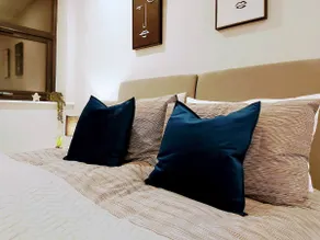 Market Haven Kingsize Studios Town Centre with Netflix, Business & Leisure travellers, multiple units available - Image 2