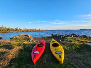 Purple Cottage Retreat with Kayaks & Ocean Access - Image 2