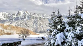 Modern Alpine studio with spectacular views - Image 4