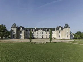 Charming cottage at the Château de Panloy - Image 2