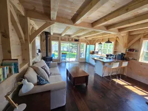 Ocean Surf Cottage: Where the Ocean Sets the Pace! - Image 2