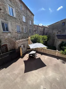 Small cocoon in the historic center of Les Vans - Image 5