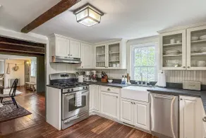 Bluestone Cottage | Historic Goshen Retreat - Image 4