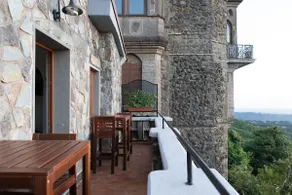 Sleep in a castle with a panoramic terrace - Image 2