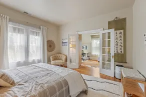 Architectural Sanctuary | Sunny Modern Convenient - Image 4