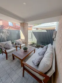 Luxe 4BR - Sleeps 8 - East Vic Park - Free Parking - Walk to Train - Image 3
