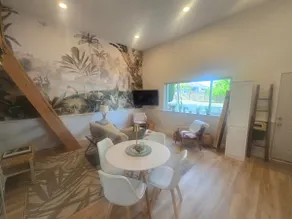The Bashful Heron - a stylish coach house. - Image 3