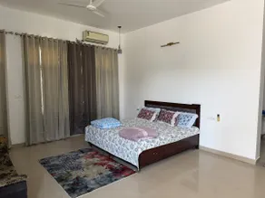 1BHK Stay/Prime Location/AC/Inverter Backup/Fridge - Image 5