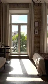 Boutique studio with balcony in Old Town - Image 2