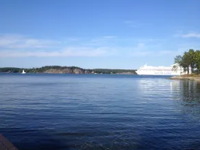 Charming cottage near Vaxholm! Lake property & private dock - Image 5
