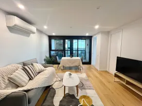 Modern 2BR Apartment in Box Hill - Image 2