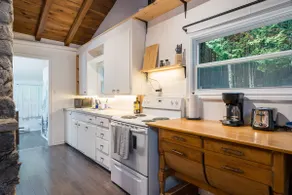 Hidden River Retreat | Secluded Riverfront Cottage - Image 5