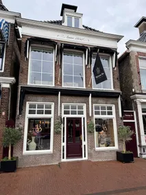 Maison Bo Luxury Stay in Historic Lemmer - Image 2
