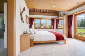 4BR Luxury Penthouse near Interlaken • AC - Image 5