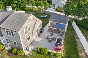 East Dennis Gem! Walk to Beach! Sleeps 10! - Image 4