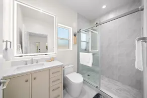 Little Taipei 4BR House | Sleeps 8 | Pet OK - Image 5
