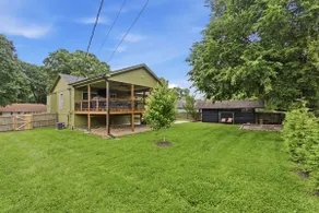 Spacious home in KCK | Perfect for groups - Image 5