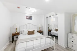 Spacious 3 Bedroom Guest Suite Innisfil - Image 4