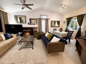 Tropical Backyard Retreat- Pet Friendly - Image 2