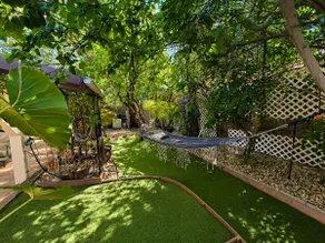Tropical Backyard Retreat- Pet Friendly - Image 5