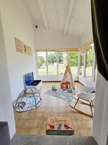 Quiet house • Swimming pool • Games room - Image 3