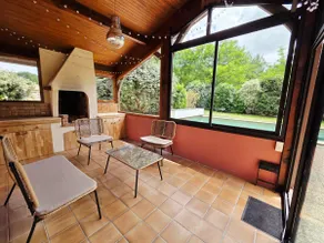 Quiet house • Swimming pool • Games room - Image 2