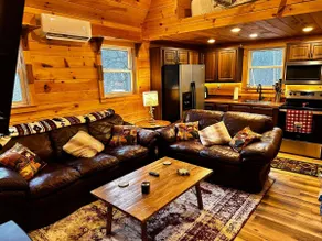 The Ridgeside Roost - Image 2