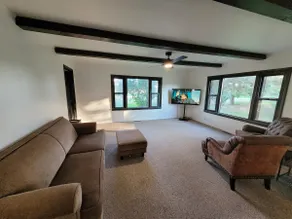 Fabulous Farm House Vacation - Image 2