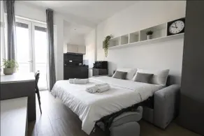 Luxury Design Suite with Balcony and Wi-Fi - Image 3