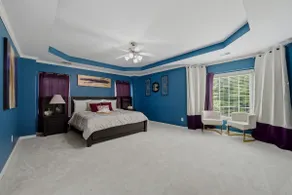 New 4BR Getaway Near Airport & Attractions - Image 4