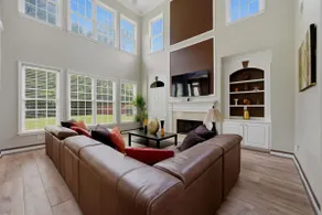 New 4BR Getaway Near Airport & Attractions - Image 2
