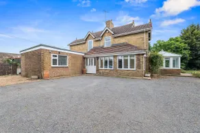 Contractor Accommodation Peterborough- Parking-Business and Work Stays - Image 2