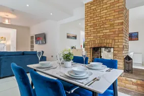 Contractor Accommodation Peterborough- Parking-Business and Work Stays - Image 4