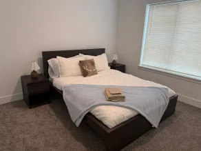 Cozy Modern 2BR Duplex - Image 4