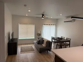 Cozy Modern 2BR Duplex - Image 2