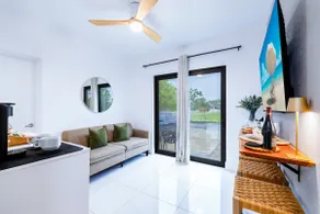The Olive Nook• 4PPL• King Bed • Keys & Everglades - Image 4