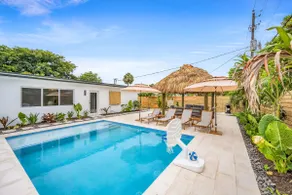 Island Vibe's Retreat | Pool, Tiki & Cold Plunge - Image 2