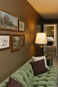 Boutique Ralph Lauren Flat Near Manhattan - Image 3