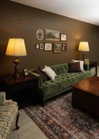 Boutique Ralph Lauren Flat Near Manhattan - Image 5