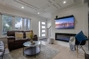 Luxury Toronto Stay | BBQ, Gazebo, Games & Parking - Image 5