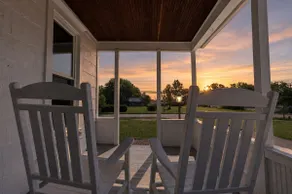 Family-Friendly 3BR Near Downtown Vermilion - Image 5