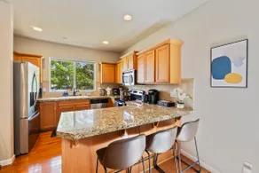 Bright Seattle Getaway | Close to Airport & Alki - Image 4