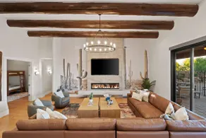 The Good Life Oasis - Luxury 5BR Home - Sleeps 16 - Image 2