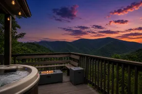 Leaf Peeper Retreat at 4200 ft-Long Range Mt Views - Image 2