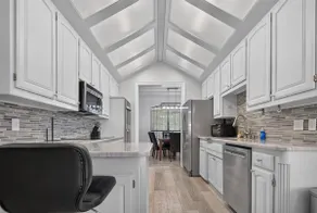 Family friendly game room + pool, spacious 4BR - Image 4